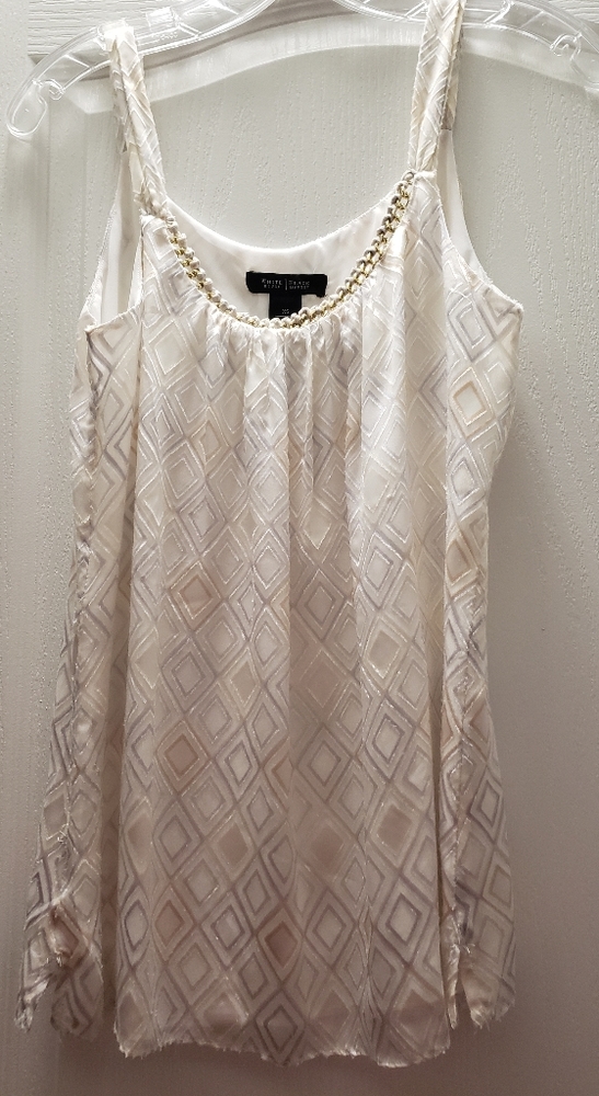 White Black diamond pattern sleeveless blouse